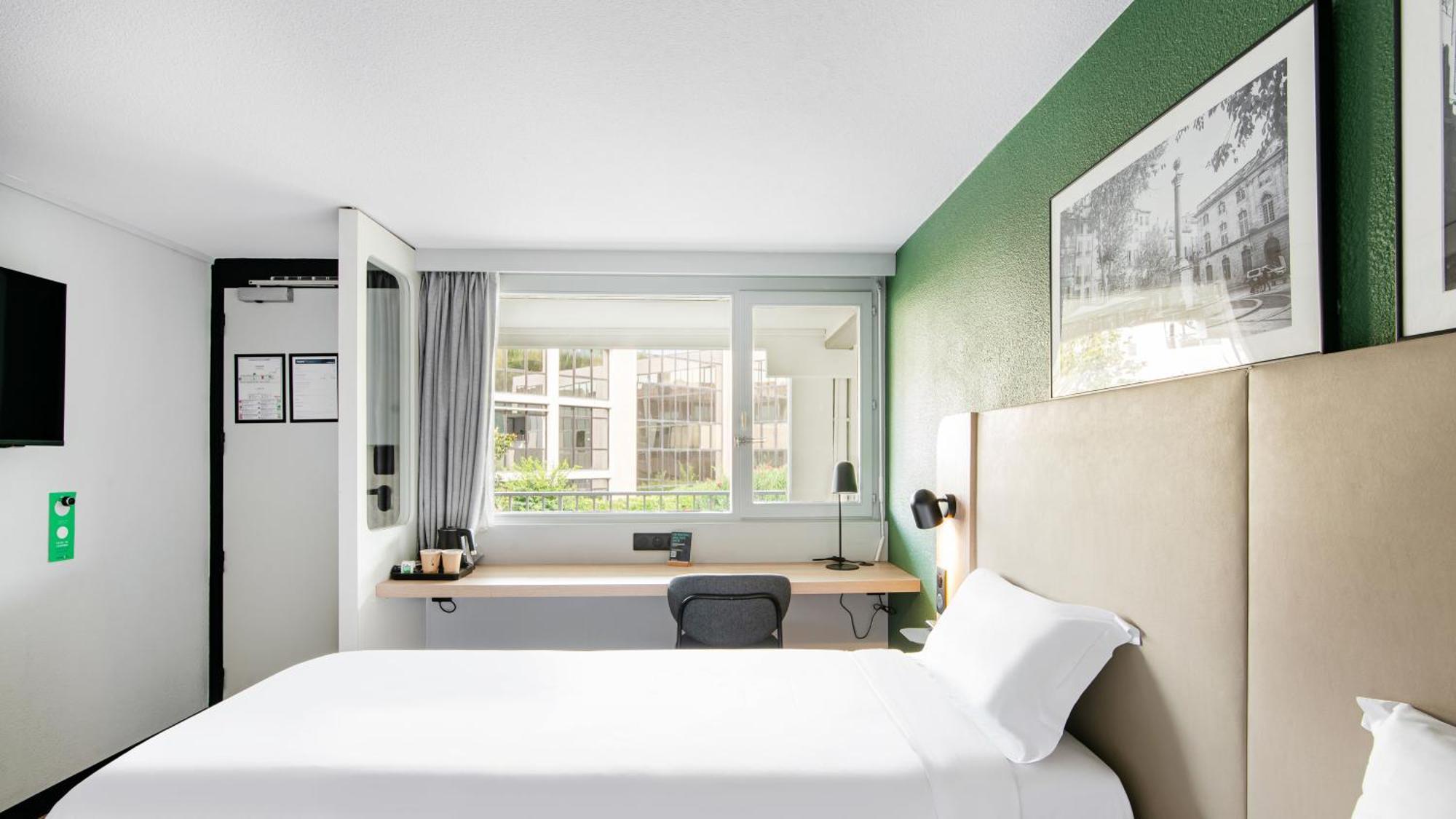 Standard Room 2 Single Beds