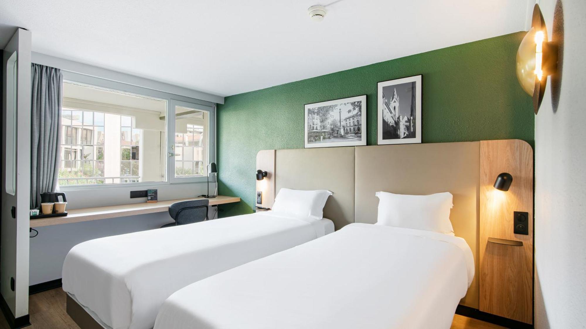 Standard Room 2 Single Beds